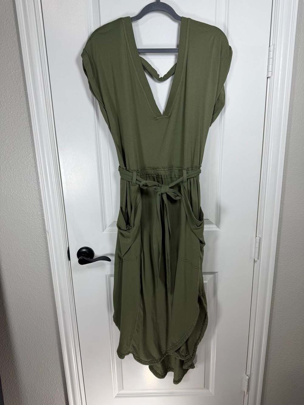 Daily Practice by Anthropologie Short Sleeve V-Neck Midi Dress in Olive Green